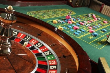 Dealer qualification and settlement Dealer qualifying hand announcement